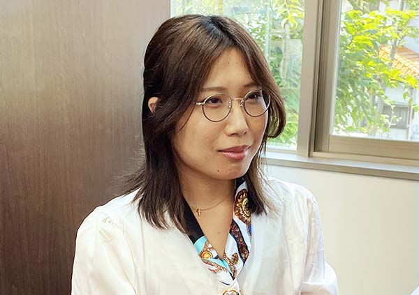 社会保険管理課 山田 歩海